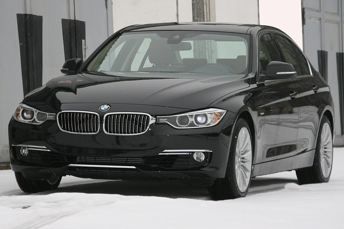 2015 BMW 3 Series 328i